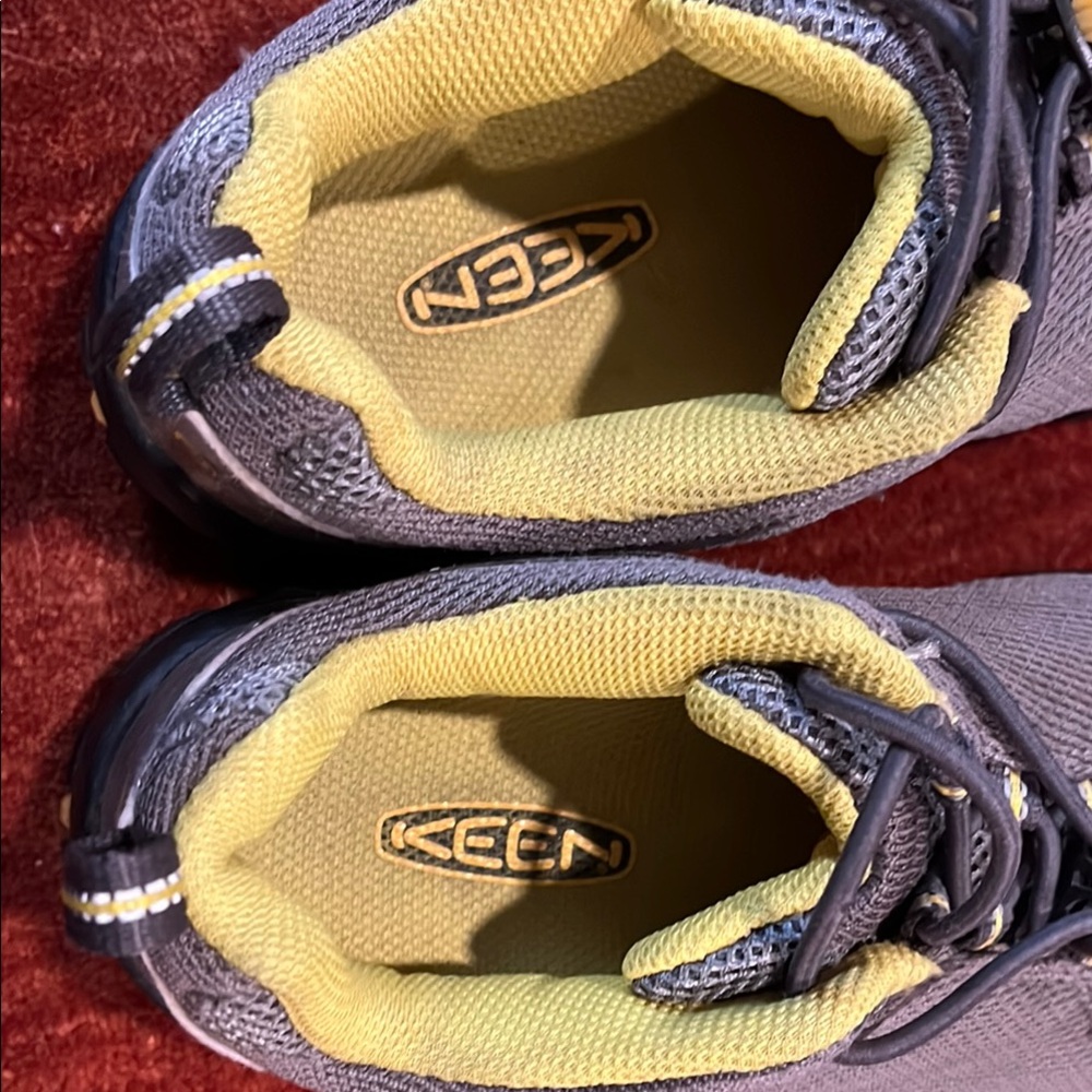 KEEN Kids' Gray and Yellow Shoes - Picture 5 of 7
